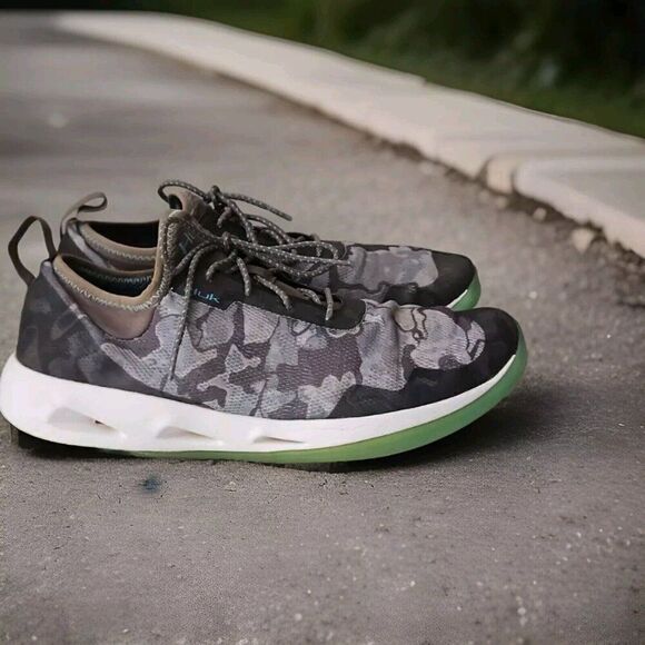 Huk Mako Lightweight Full Drainage Mesh Camo Sneaker Slip on Laceup Mens Size 11 - Picture 4 of 9